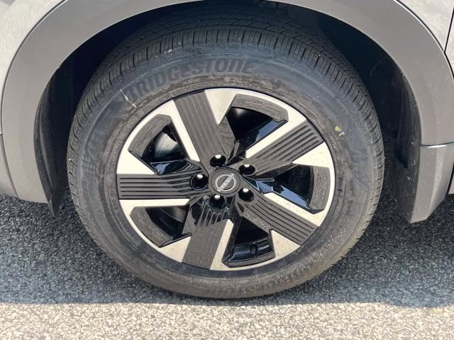 2026 Gun Metallic Nissan Kicks SV AWD AWD SUV