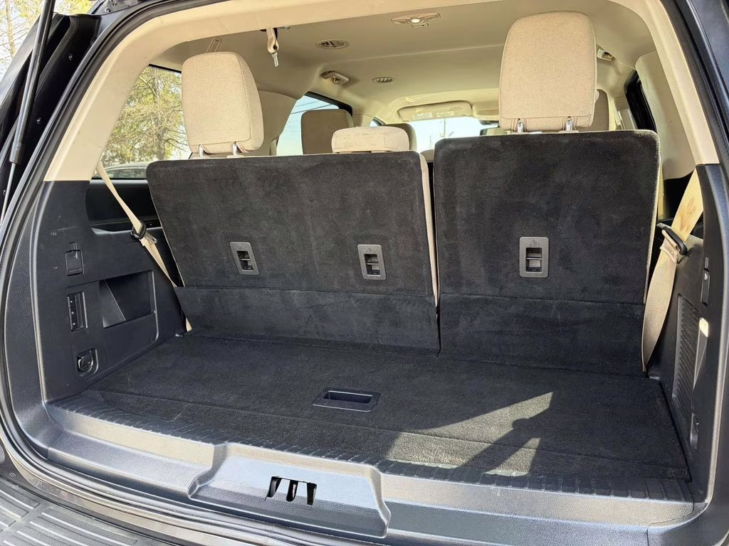 2024 Gray Metallic Ford Expedition XLT RWD SUV