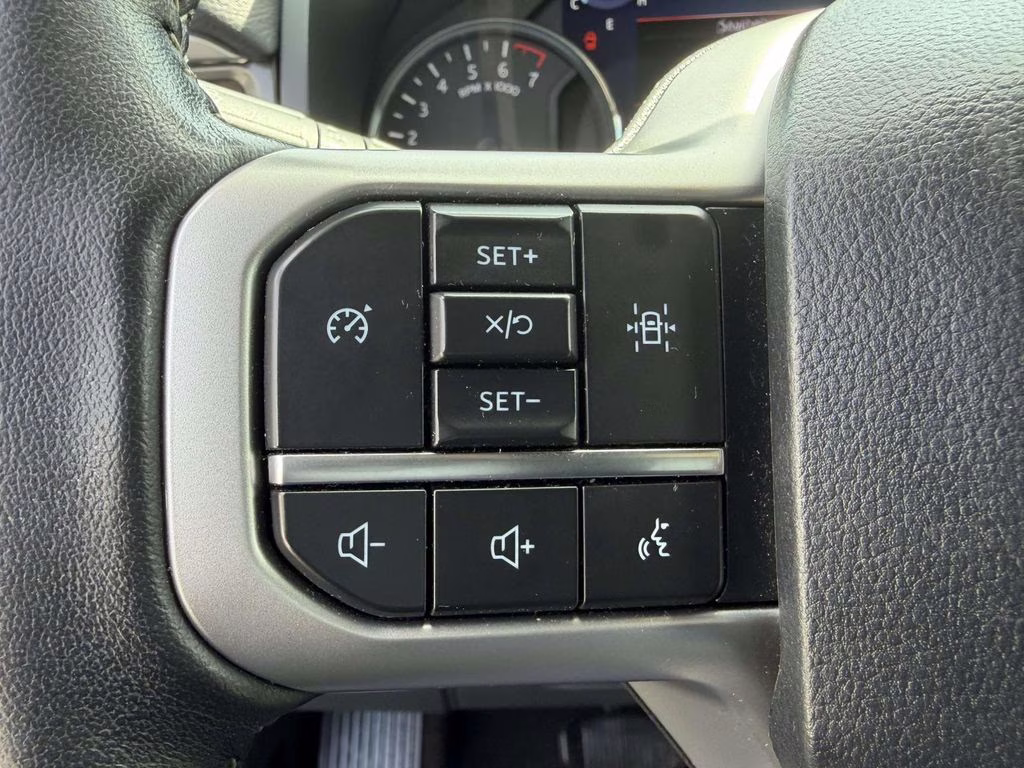 2024 Gray Metallic Ford Expedition XLT RWD SUV