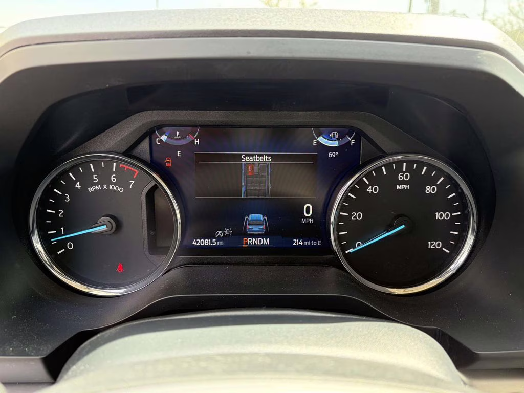 2024 Gray Metallic Ford Expedition XLT RWD SUV