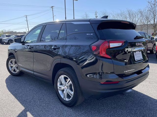 2024 Ebony Twilight Metallic GMC Terrain SLE FWD SUV