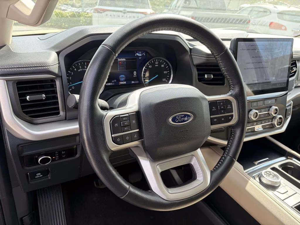 2024 Gray Metallic Ford Expedition XLT RWD SUV