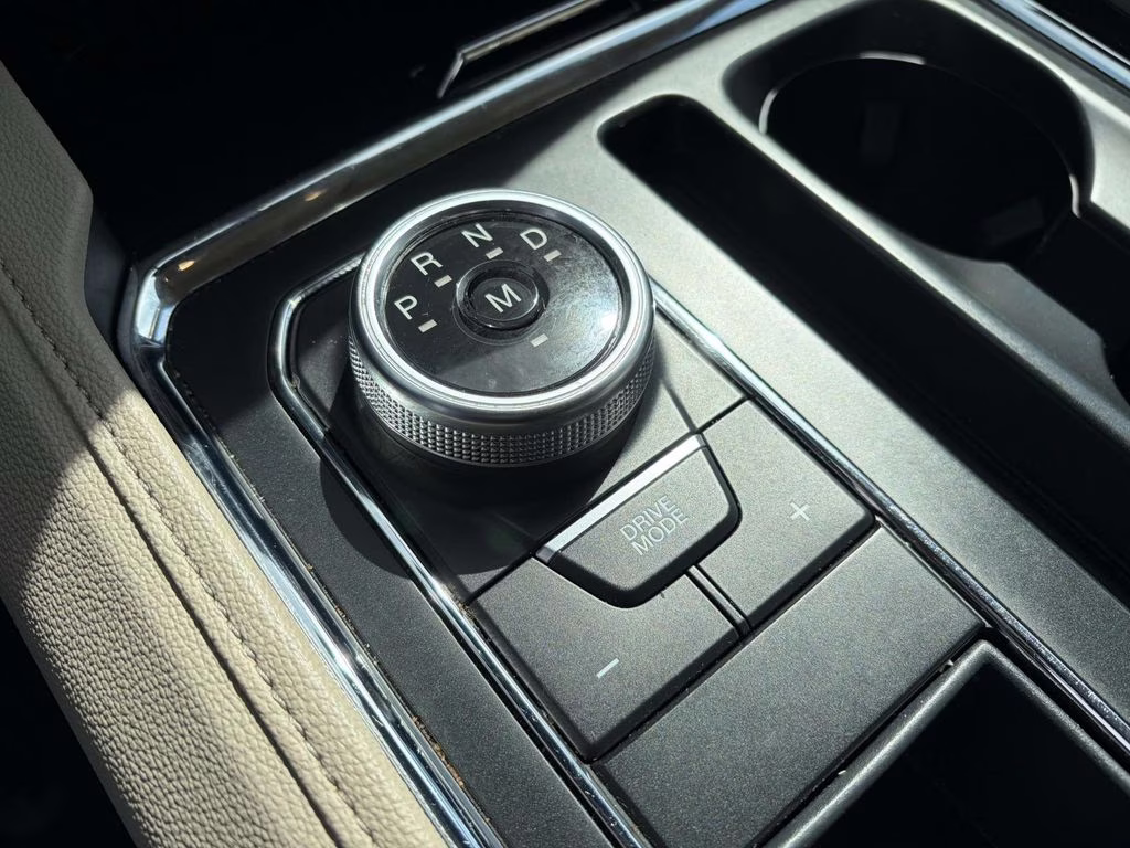 2024 Gray Metallic Ford Expedition XLT RWD SUV