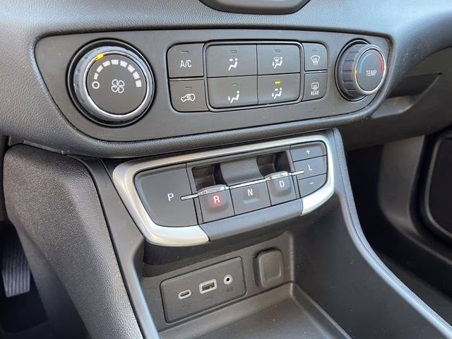 2024 Ebony Twilight Metallic GMC Terrain SLE FWD SUV