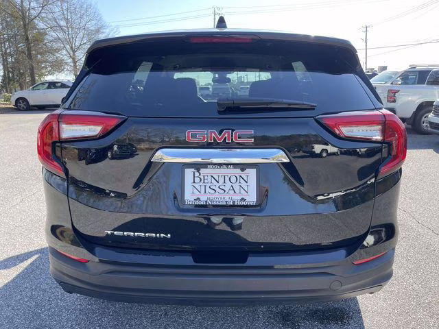 2024 Ebony Twilight Metallic GMC Terrain SLE FWD SUV