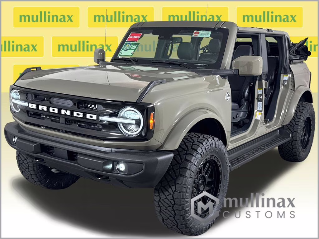 2026 Marsh Gray Ford Bronco Outer Banks 4X4 SUV
