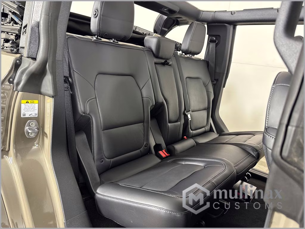 2026 Marsh Gray Ford Bronco Outer Banks 4X4 SUV