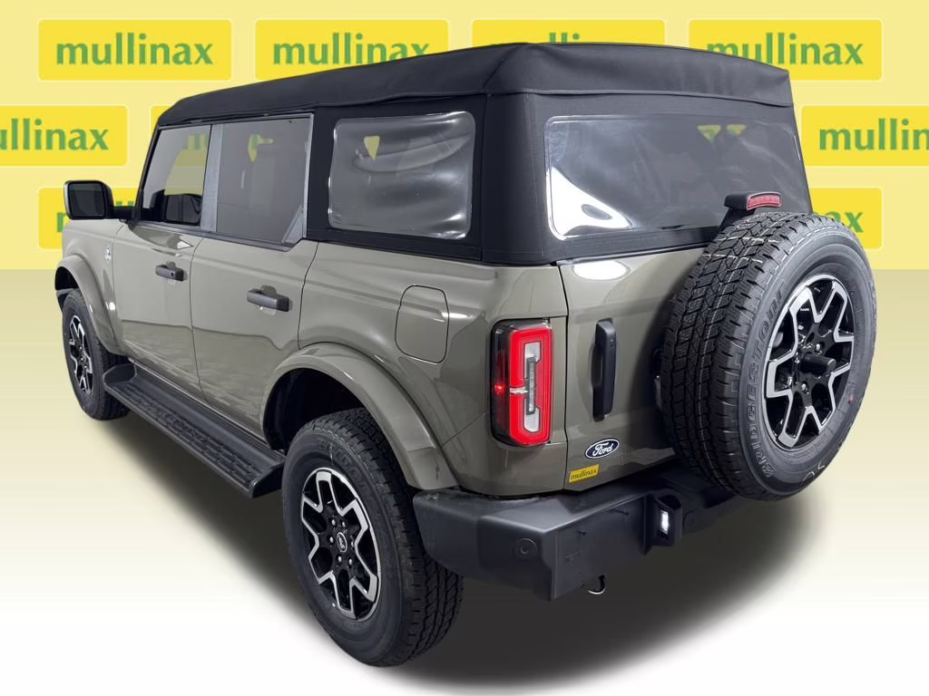 2026 Marsh Gray Ford Bronco Outer Banks 4X4 SUV