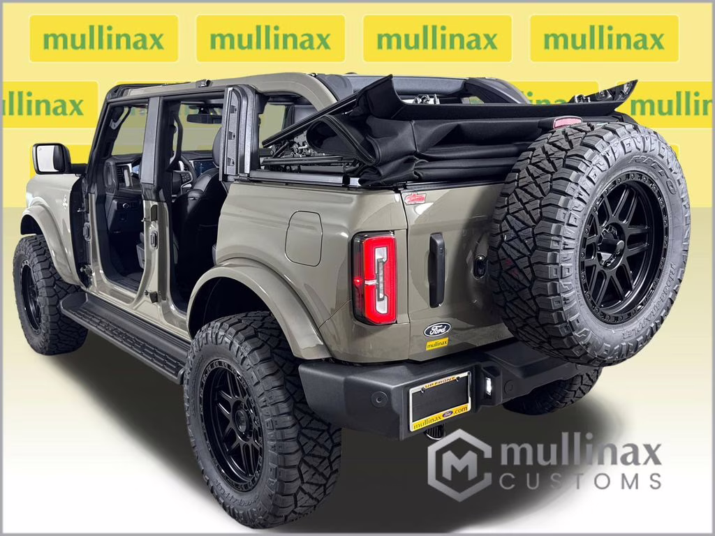 2026 Marsh Gray Ford Bronco Outer Banks 4X4 SUV