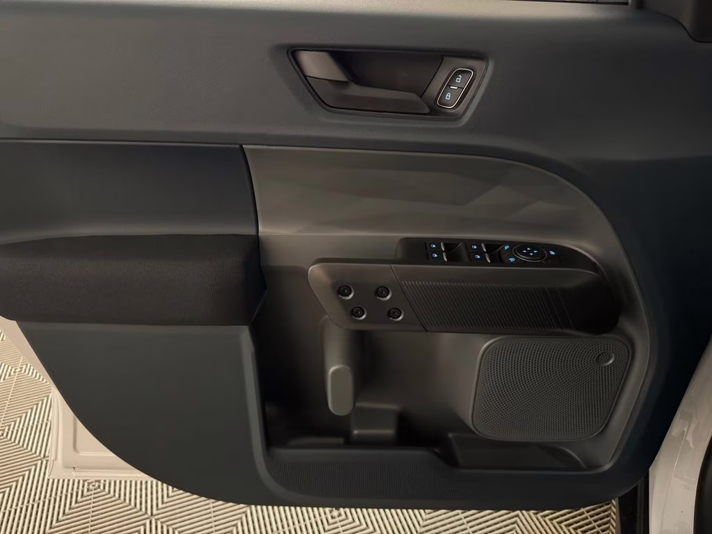 2026 Oxford White Ford Maverick XL AWD Truck