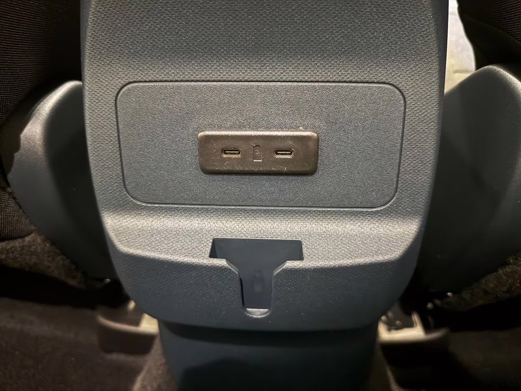 2026 Oxford White Ford Maverick XL AWD Truck