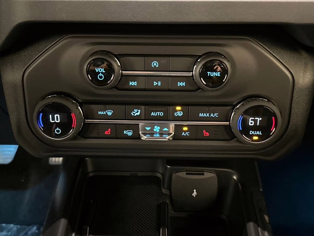 2026 Avalanche Gray Ford Bronco Big Bend 4X4 SUV