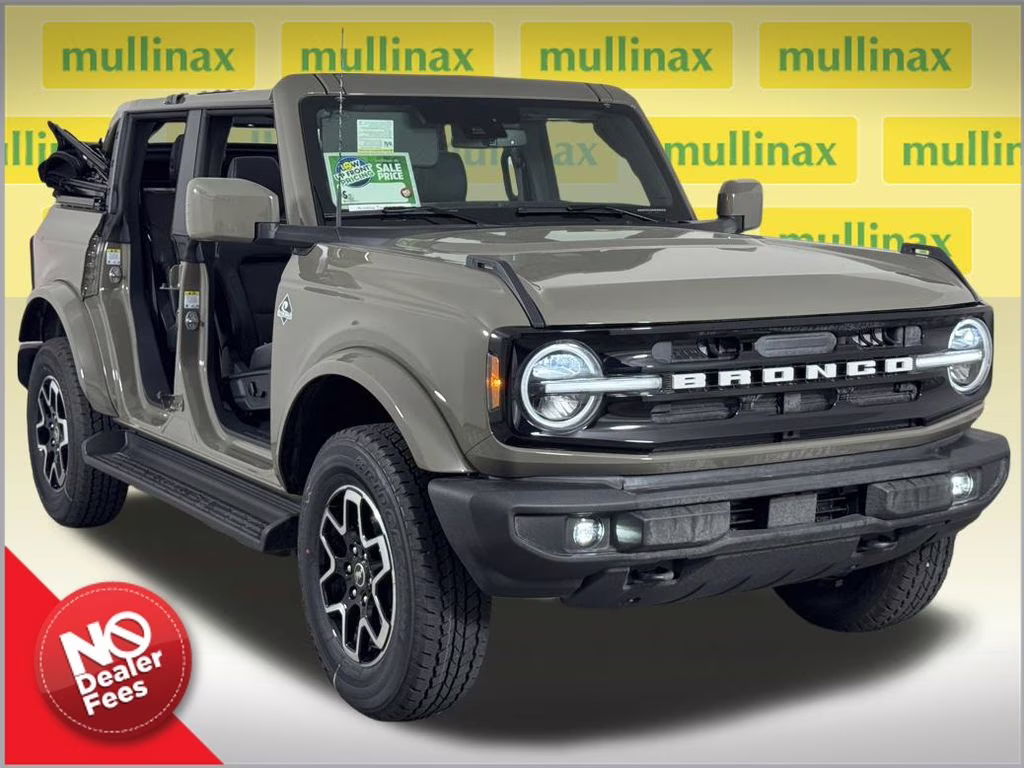 2026 Marsh Gray Ford Bronco Outer Banks 4X4 SUV