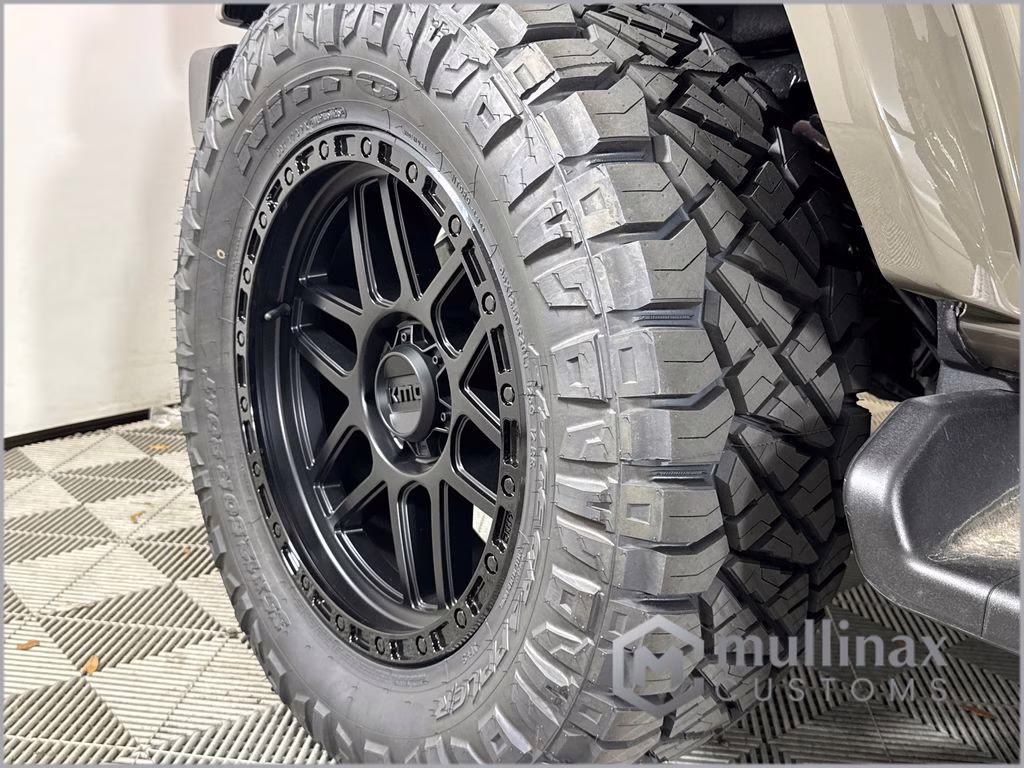 2026 Marsh Gray Ford Bronco Outer Banks 4X4 SUV