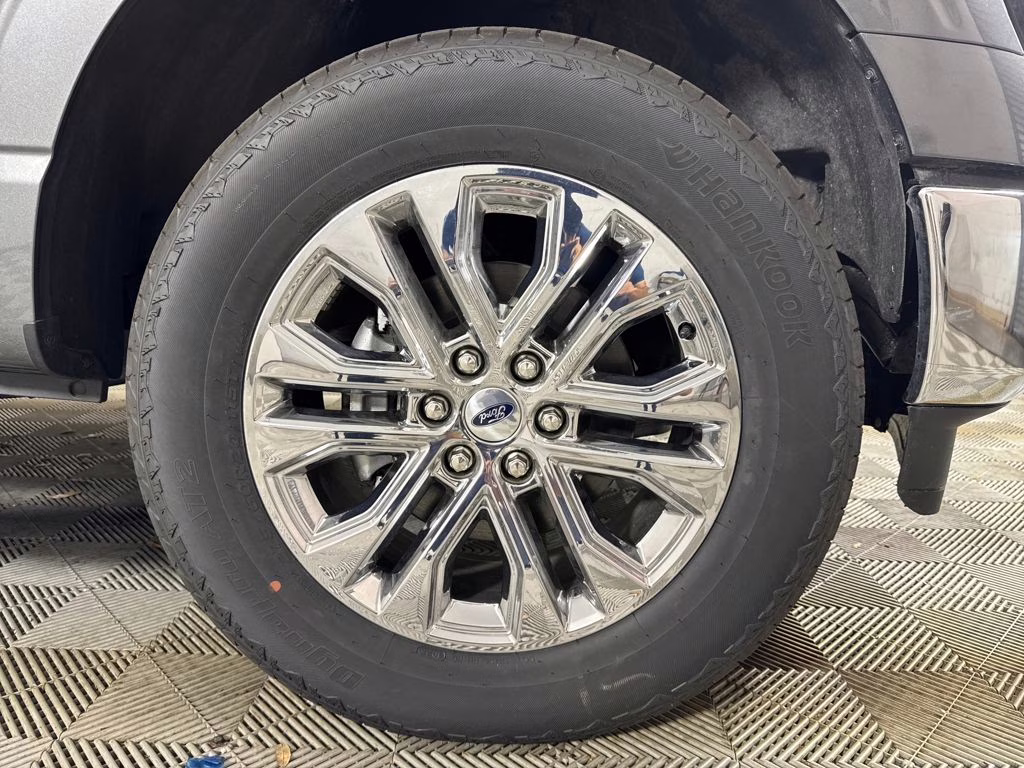 2026 Carbonized Gray Metallic Ford F-150 Lariat 4X4 Truck