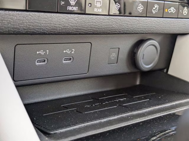 2026 Moonstone Gray Metallic Mitsubishi Outlander SE FWD SUV