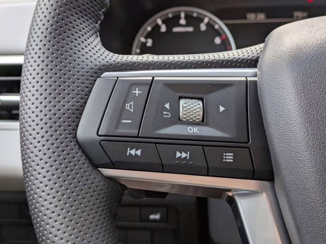 2026 Moonstone Gray Metallic Mitsubishi Outlander SE FWD SUV