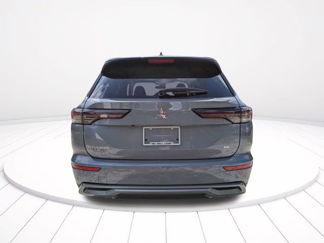 2026 Moonstone Gray Metallic Mitsubishi Outlander SE FWD SUV