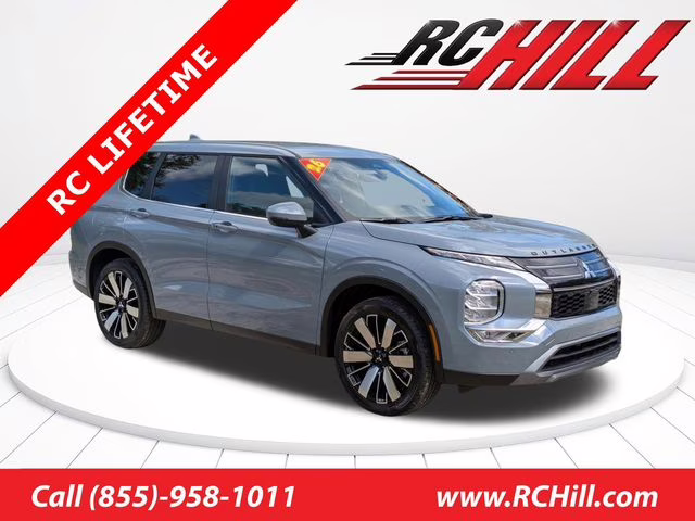 2026 Moonstone Gray Metallic Mitsubishi Outlander SE FWD SUV