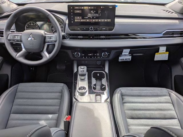 2026 Moonstone Gray Metallic Mitsubishi Outlander SE FWD SUV