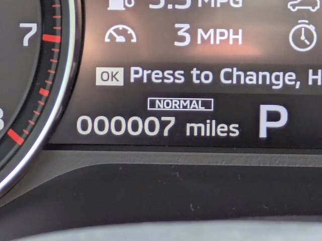 2026 Moonstone Gray Metallic Mitsubishi Outlander SE FWD SUV