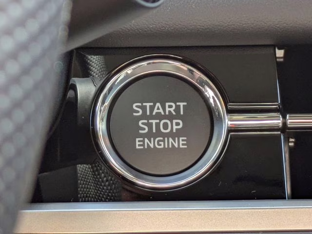 2026 Moonstone Gray Metallic Mitsubishi Outlander SE FWD SUV