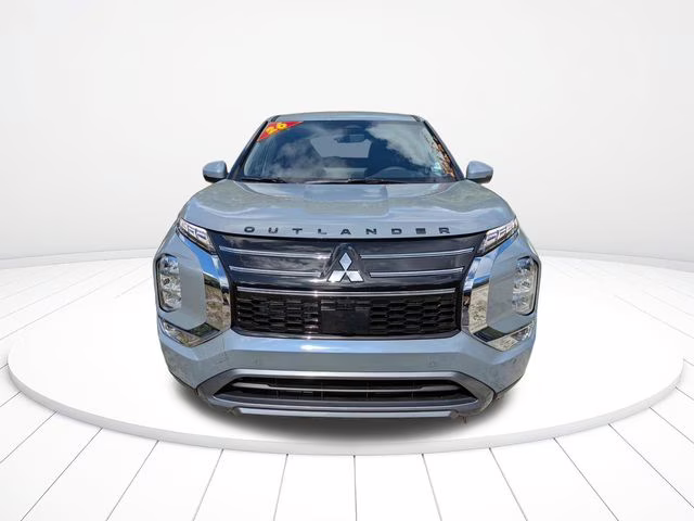 2026 Moonstone Gray Metallic Mitsubishi Outlander SE FWD SUV