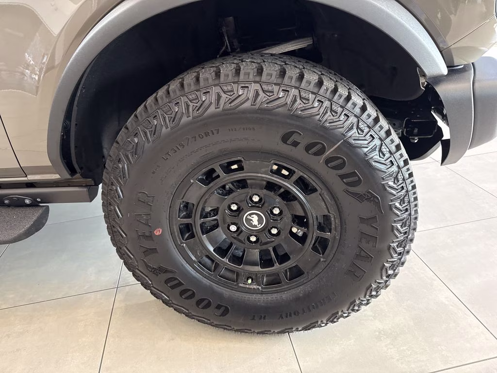 2026 Gray Ford Bronco Badlands 4X4 SUV