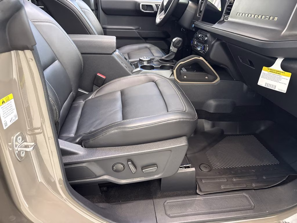 2026 Gray Ford Bronco Badlands 4X4 SUV
