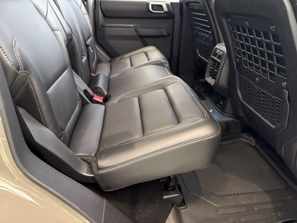 2026 Gray Ford Bronco Badlands 4X4 SUV