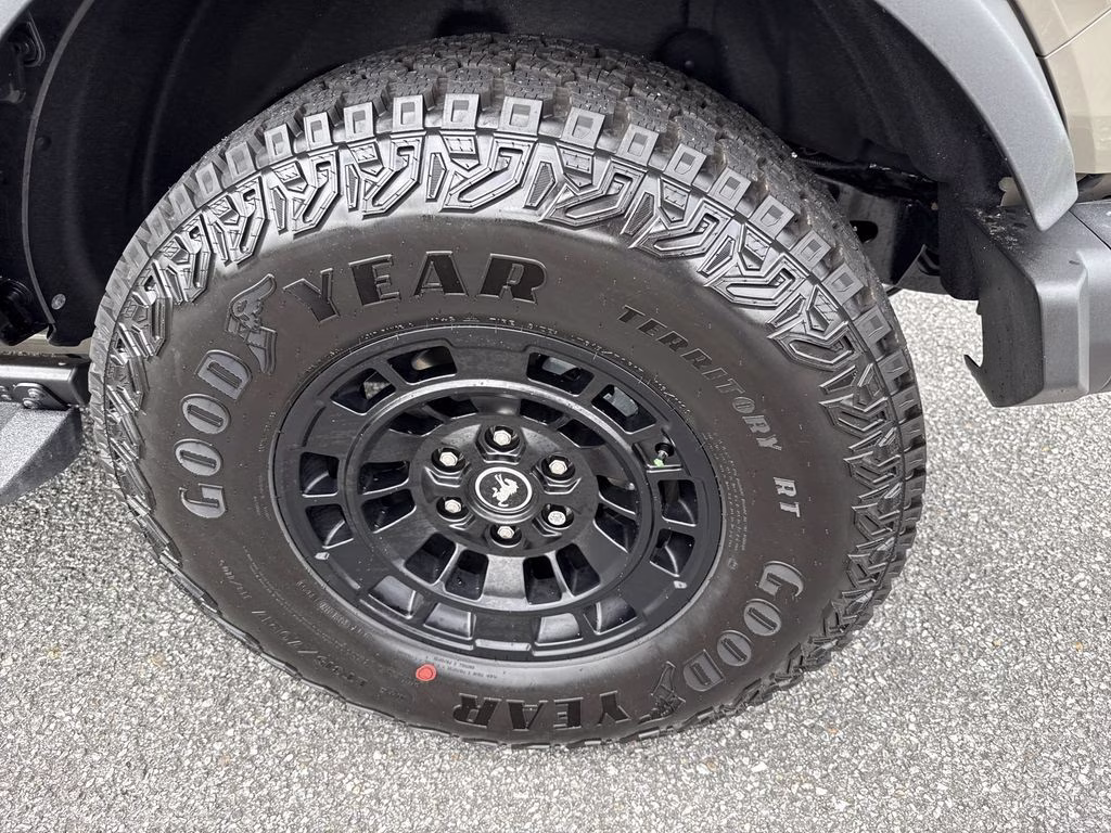 2026 Gray Ford Bronco Badlands 4X4 SUV
