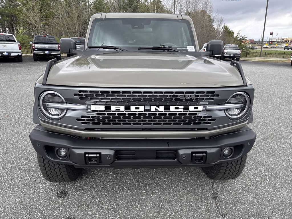 2026 Gray Ford Bronco Badlands 4X4 SUV