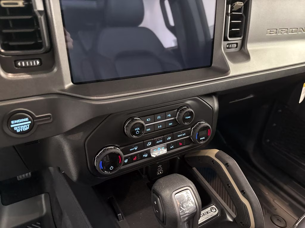 2026 Gray Ford Bronco Badlands 4X4 SUV