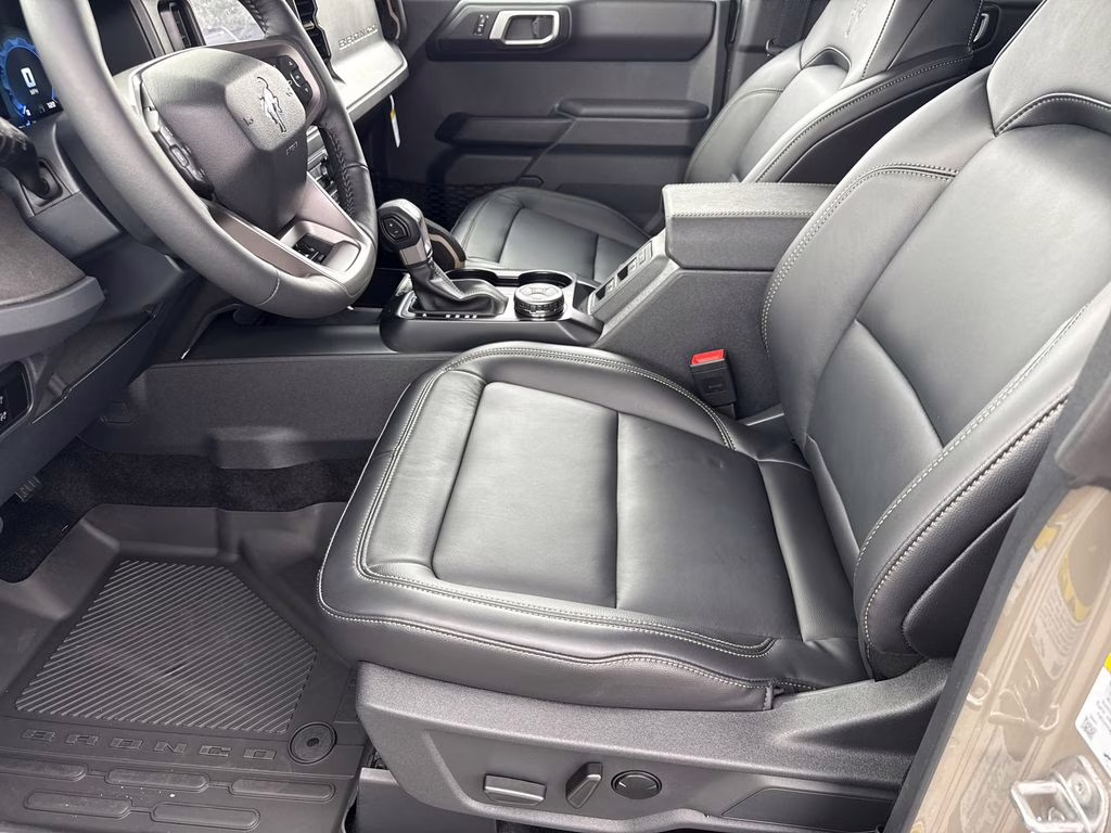 2026 Gray Ford Bronco Badlands 4X4 SUV