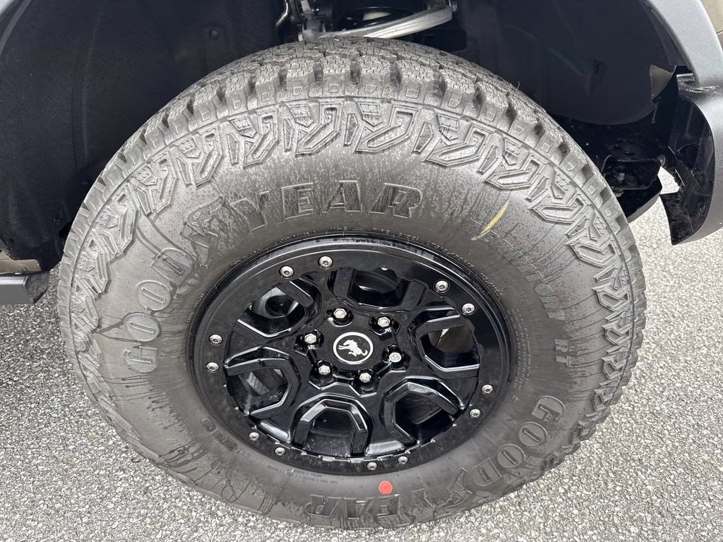 2026 Gray Ford Bronco Badlands 4X4 SUV