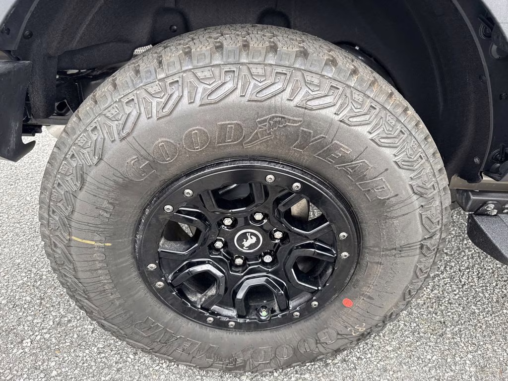 2026 Gray Ford Bronco Badlands 4X4 SUV