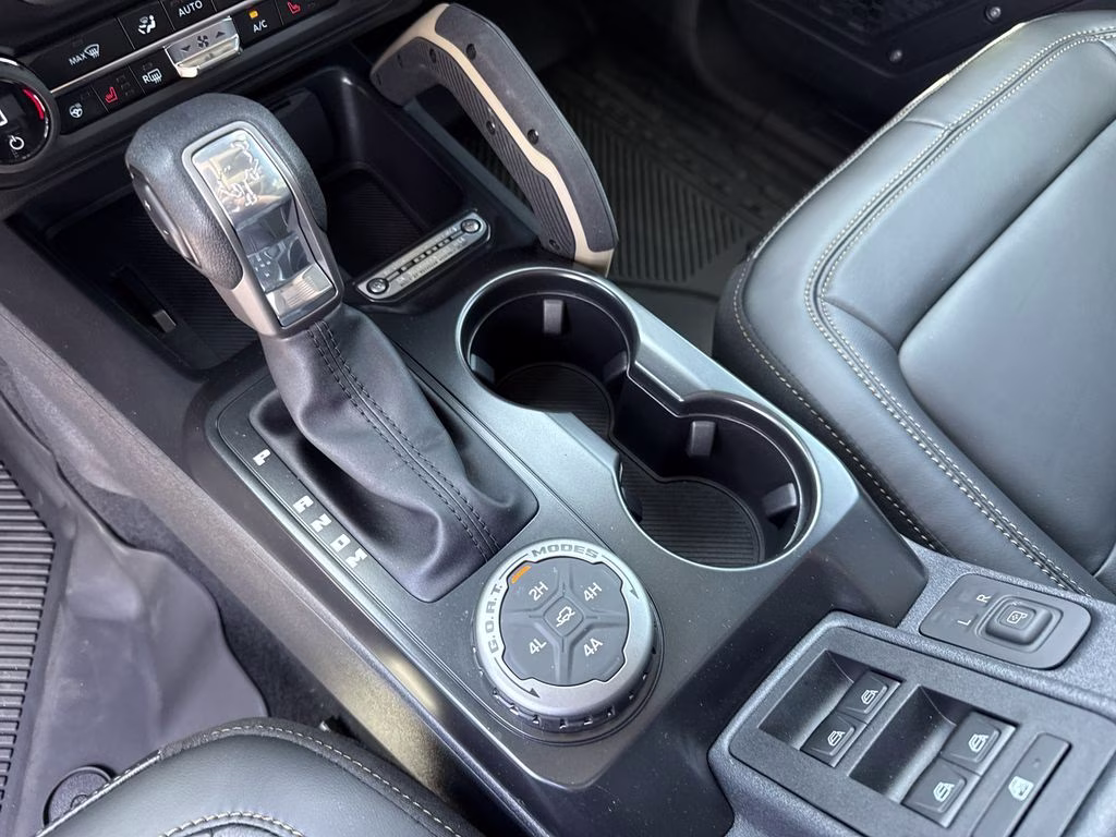 2026 Gray Ford Bronco Badlands 4X4 SUV