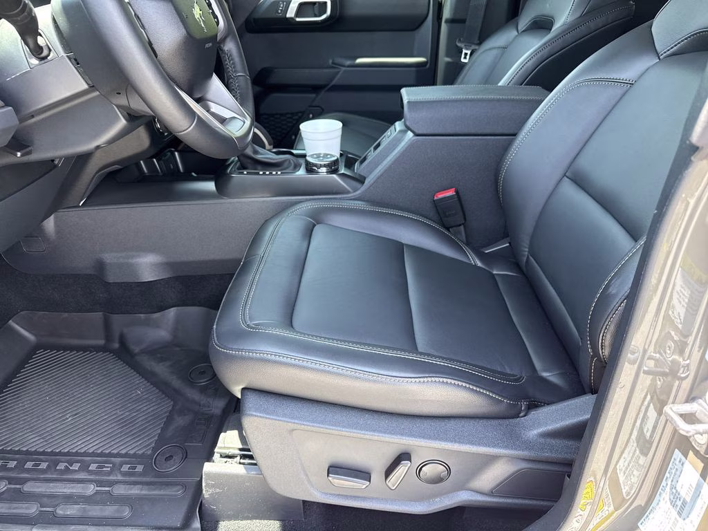 2026 Gray Ford Bronco Badlands 4X4 SUV