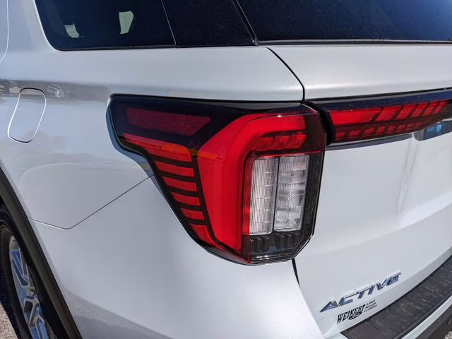 2026 White Ford Explorer Active RWD SUV