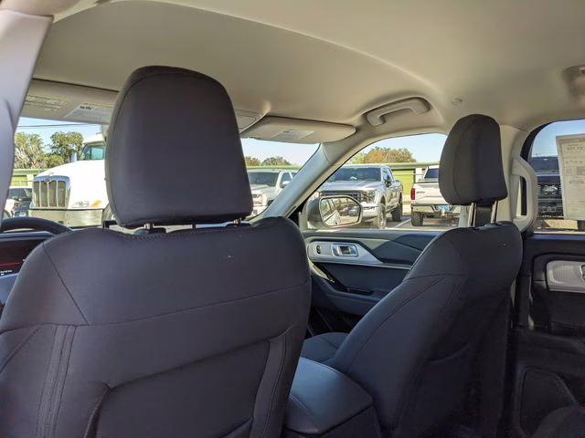 2026 White Ford Explorer Active RWD SUV