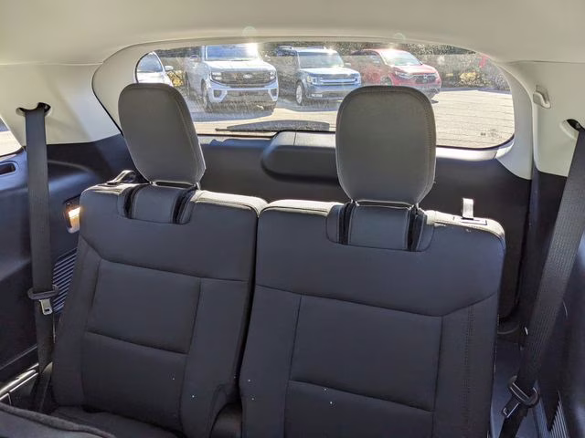 2026 White Ford Explorer Active RWD SUV