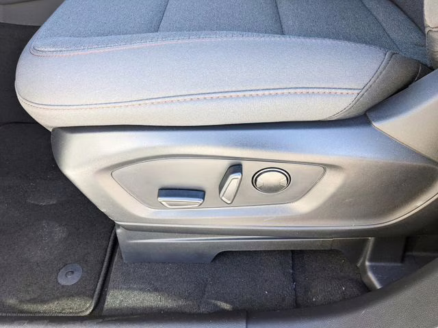 2026 White Ford Explorer Active RWD SUV