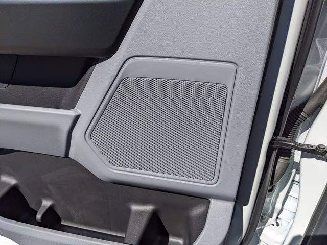 2025 Oxford White Ford F-150 XL 4X4 Truck