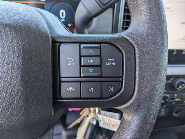 2025 Oxford White Ford F-150 XL 4X4 Truck