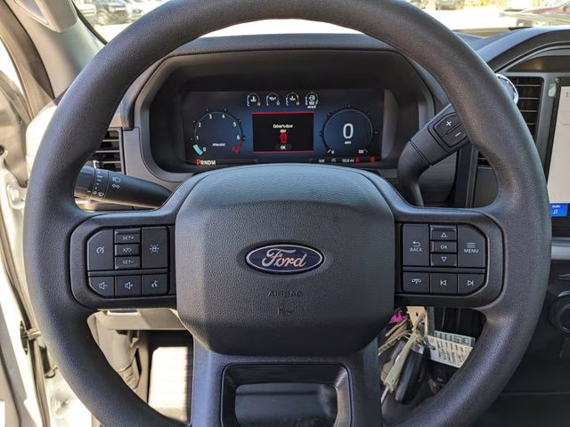 2025 Oxford White Ford F-150 XL 4X4 Truck