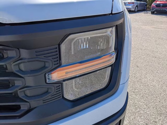 2025 Oxford White Ford F-150 XL 4X4 Truck