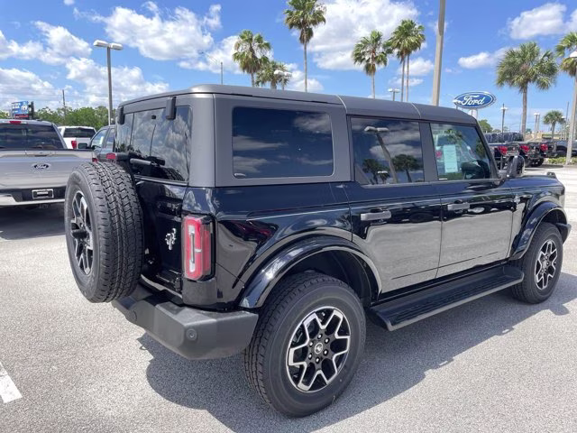 2026 Shadow Black Ford Bronco Outer Banks 4X4 Convertible