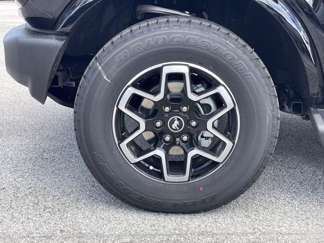 2026 Shadow Black Ford Bronco Outer Banks 4X4 Convertible