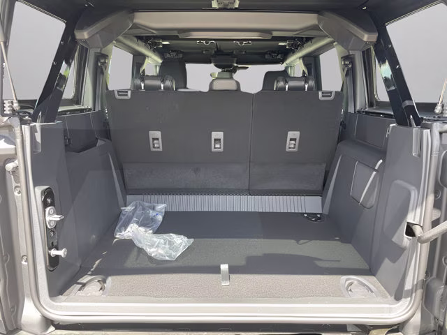 2026 Shadow Black Ford Bronco Outer Banks 4X4 Convertible