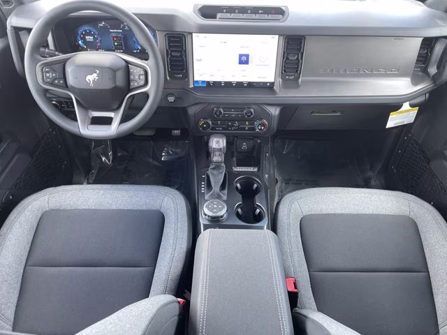 2026 Oxford White Ford Bronco Base 4X4 Convertible